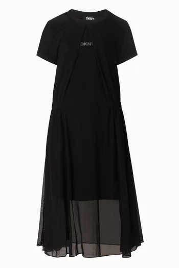 فستان طويل بطبعة شعار الماركة