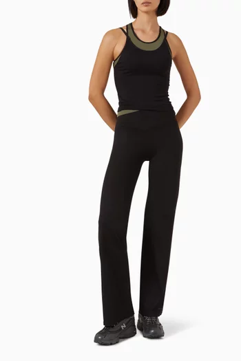 بلوزة ساتون بلا أكمام بطبقتين