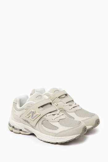 2002R Sneakers in Suede & Mesh