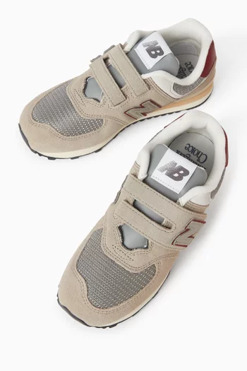 574 Sneakers in Suede