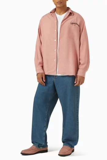 قميص مستوحى من الخمسينيات مزين بتطريز تينسيل