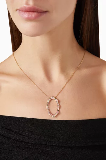 قلادة سبرينج جروف بتصميم ميدالية مرصعة بالماس ذهب عيار 18