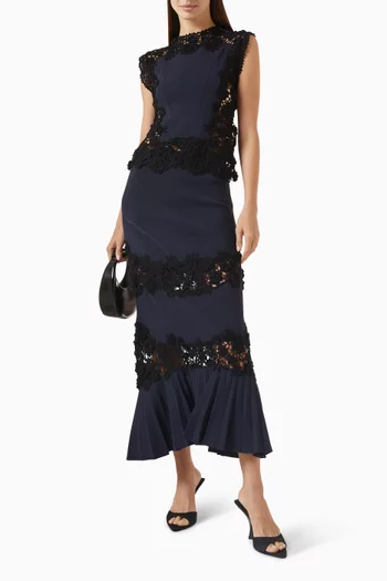 بلوزة جيجي منسوجة بلا أكمام