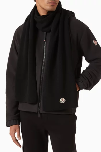 وشاح بشعار الماركة قماش منسوج