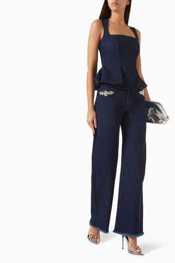 بنطال جينز بقصة بويفريند ومطرز دينم