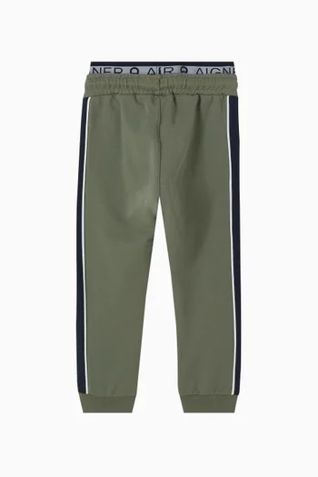 بنطال رياضي بشعار الماركة قطن