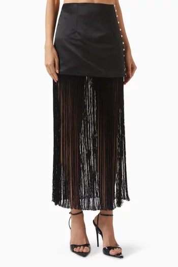 تنورة طويلة بشرّابات ستان