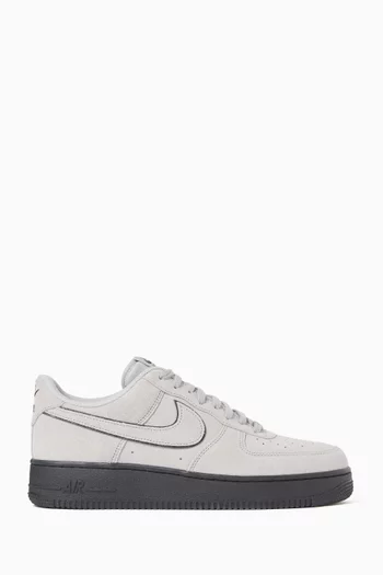 Air Force 1 '07 LV8 Sneakers in Suede