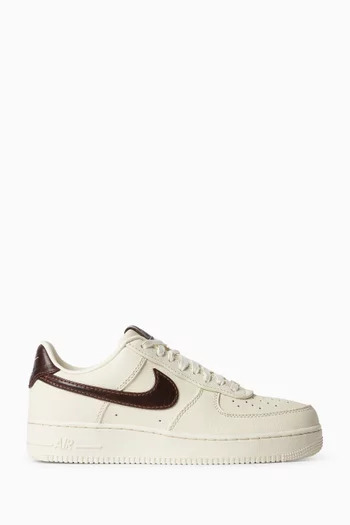 Air Force 1 '07 Sneakers