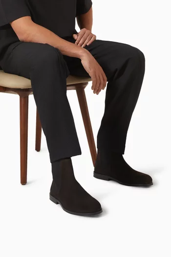 Chelsea Boots in Suede