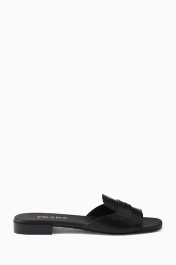 Logo Slides in Leather