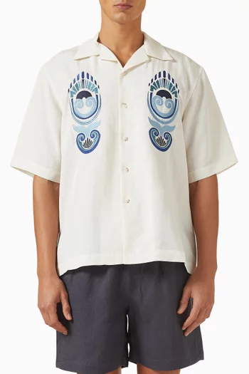 قميص بياقة بطية مطرز بتصميم صدف مزيج كتان