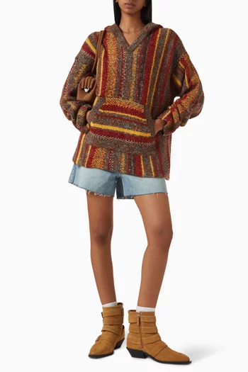 كنزة بغطاء رأس باجا مخططة نسيج