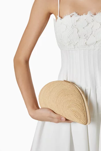 Bridget Oyster Shell Clutch in Raffia