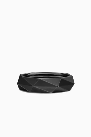 Faceted Band Ring in Titanium