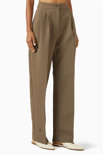 Doyer Pleated Pants