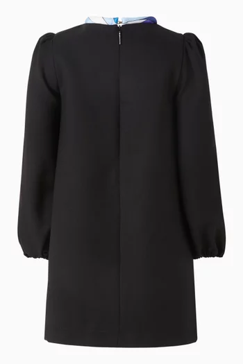 فستان بطبعة كبسولة