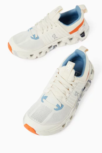 Cloudswift Sneakers