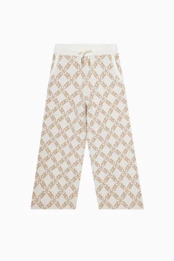 بنطال رياضي بشعار الماركة 