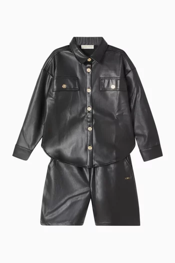 شورت برمودا بحلية شعار الماركة جلد صناعي