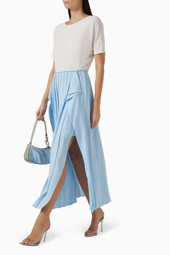 تنورة ميرا بطيات