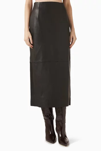 تنورة بقصة مستقيمة جلد