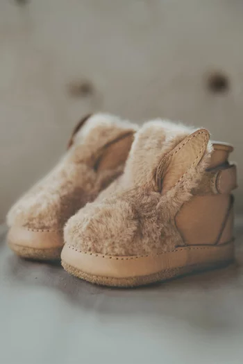 Richy Fluffy Bunny Booties in Leather