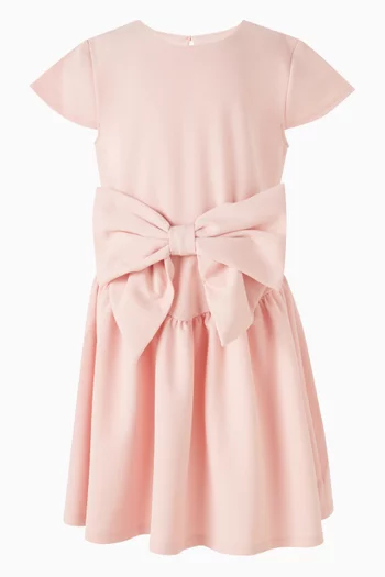 فستان بقصة واسعة بعقدة