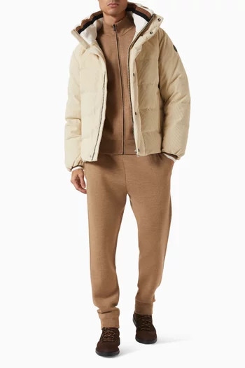 جاكيت اتيلا مخملي مبطن بالزغب قماش قطني مضلع