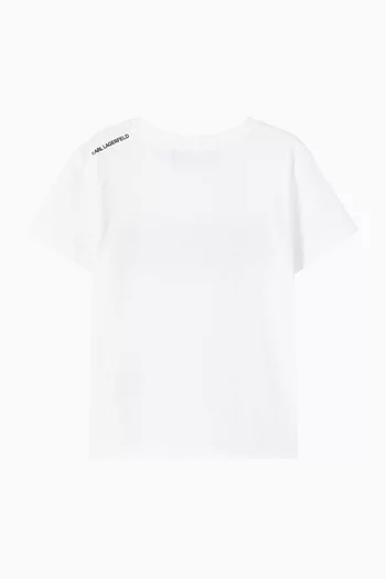 تي شيرت بشعار الماركة قطن