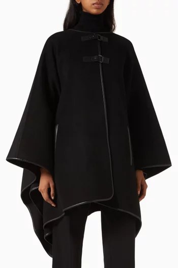 Buckle Cape in Wool