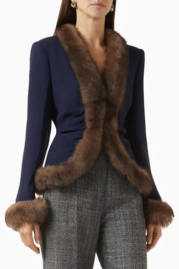 جاكيت بحواف من الفرو صوف وكريب