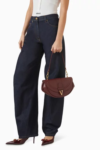 Medium Virtus Shoulder Bag in Leather