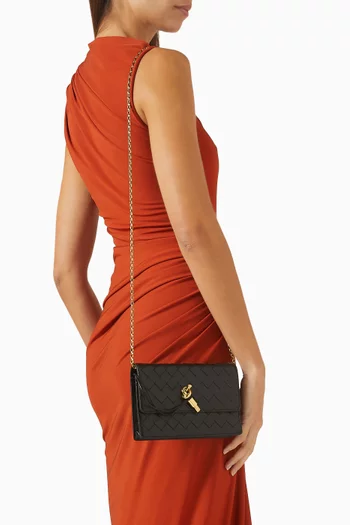 حقيبة أنديامو صغيرة بسلسلة جلد نابا مجدول