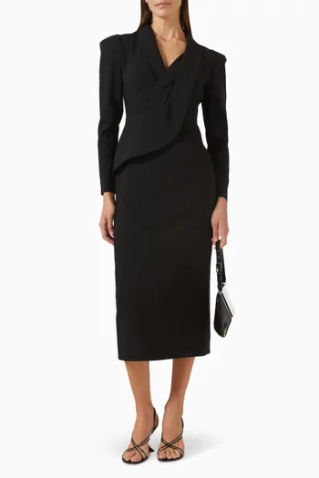 فستان متوسط الطول بفتحة رقبة V