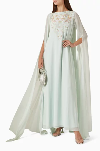 فستان بكاب وتطريزات زهور