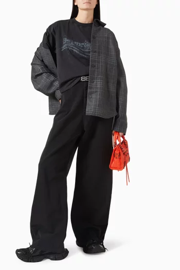 تي شيرت متوسط الطول بشعار الماركة بألوان شمع باهتة جيرسيه سريع الجفاف