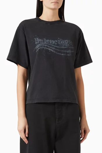 تي شيرت متوسط الطول بشعار الماركة بألوان شمع باهتة جيرسيه سريع الجفاف