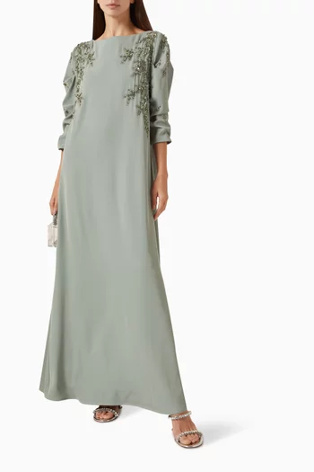 قفطان مطرز بالخرز