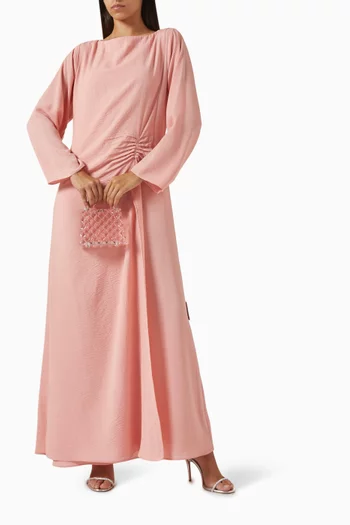 فستان طويل مطرز بالخرز