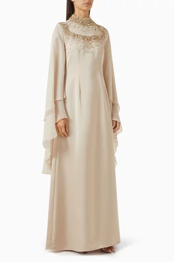 فستان طويل مطرز بالكريستال