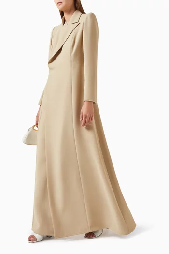 عباية بنمط جاكيت بتطريزات بالخيوط