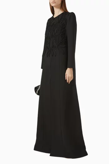 عباية مطرزة بزهور