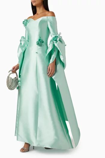 فستان سهرة بأكتاف مكشوفة وكاب قماش ميكادو