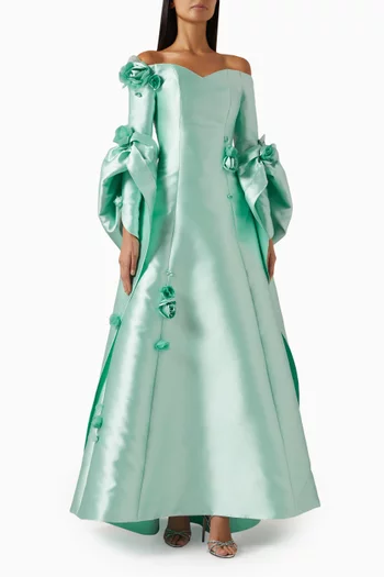 فستان سهرة بأكتاف مكشوفة وكاب قماش ميكادو