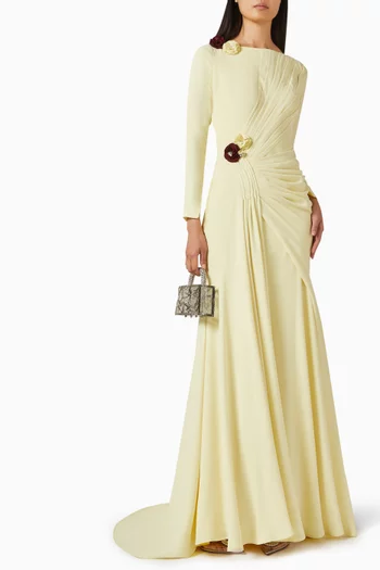 فستان سهرة دالا مزين بدرابيه وزهور كريب