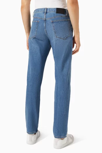 Standard Jeans in Stretch Denim