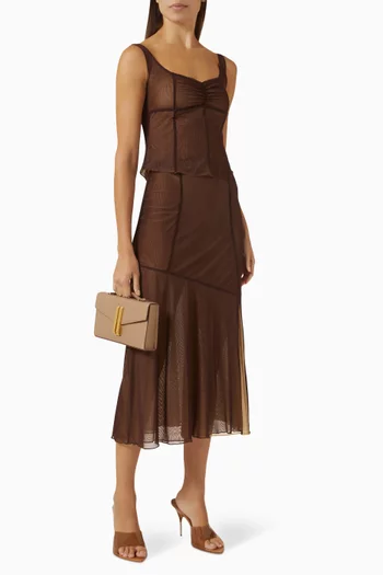 بلوزة آيتن بتصميم مشد جيرسيه