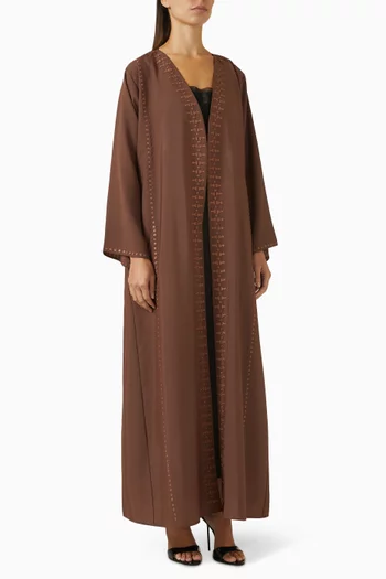 عباية مطرزة