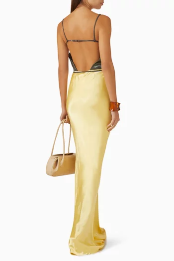 فستان كاتي بفتحة ستان